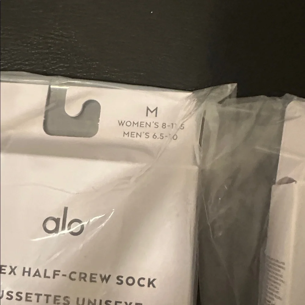 Alo Half Crew Socks‎